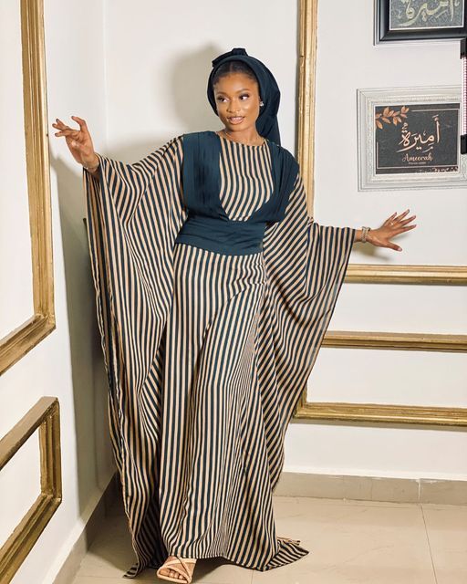The snatched wide-sleeved bubu gown style 