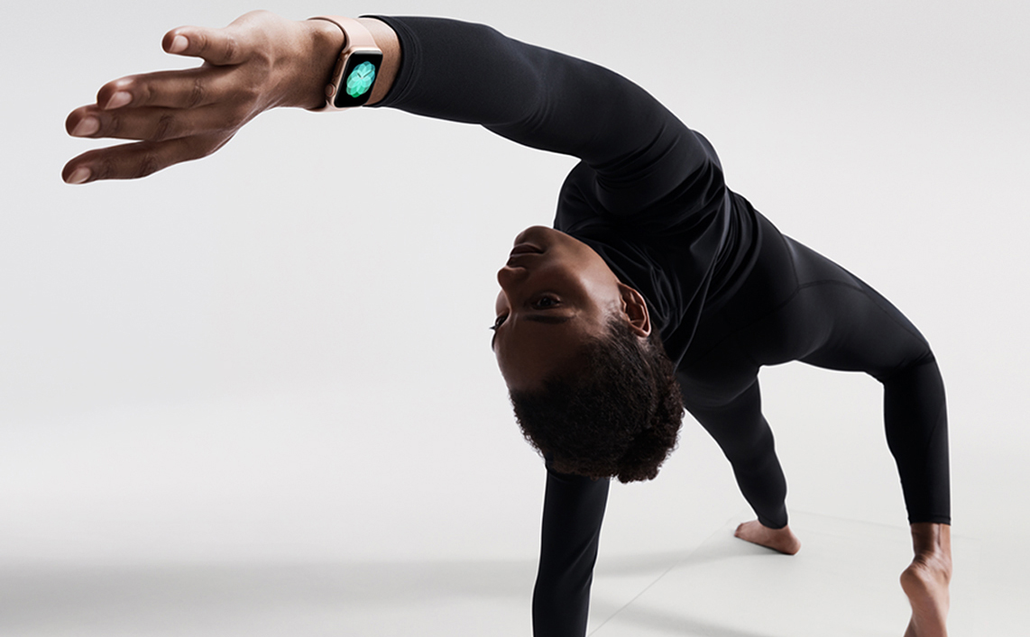 Sử dụng Apple Watch series 4 để tập luyện Yoga