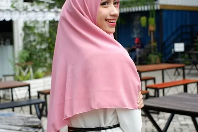 Jilbab Wolfis