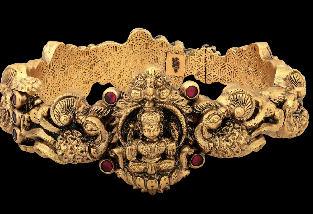 Bangle
