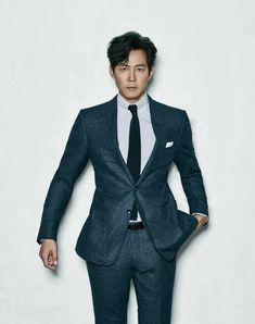 This contains an image of Lee jung jae