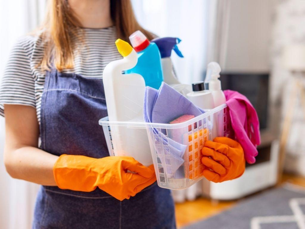 House cleaning for seniors 