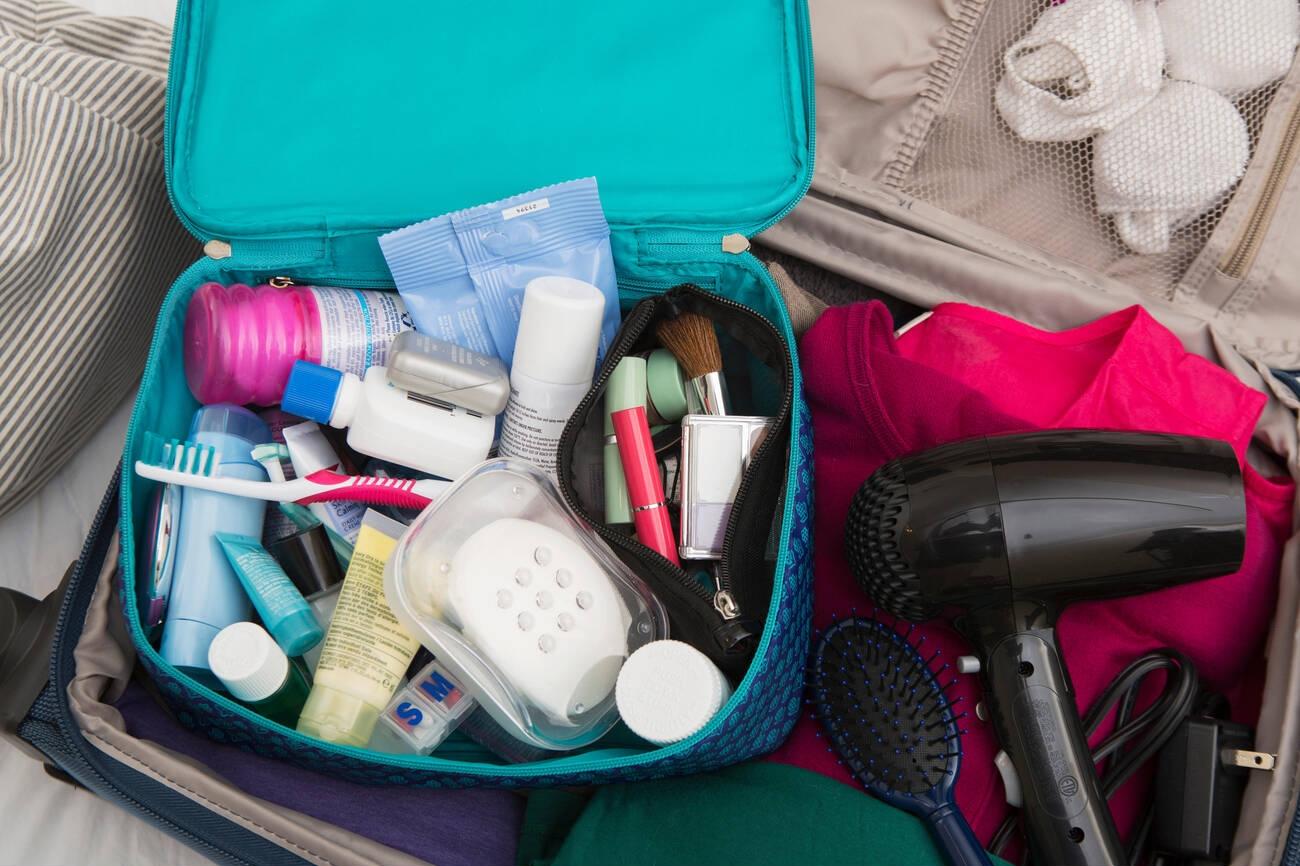 10 Essential Items Every Solo Female Traveler Should Pack