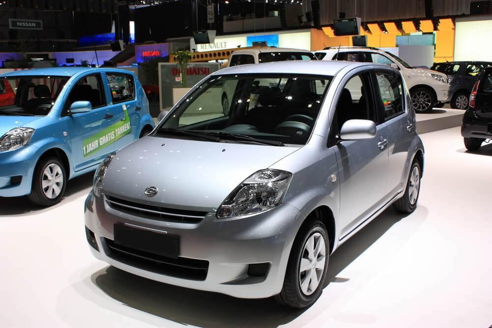 Kredit Mobil Sirion