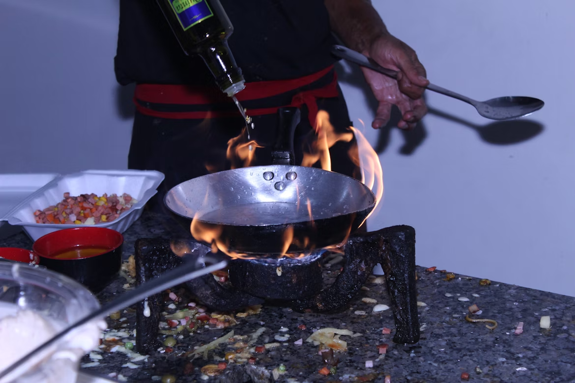 what is a ghost kitchen and how do you start a profitable virtual kitchen in 2025
