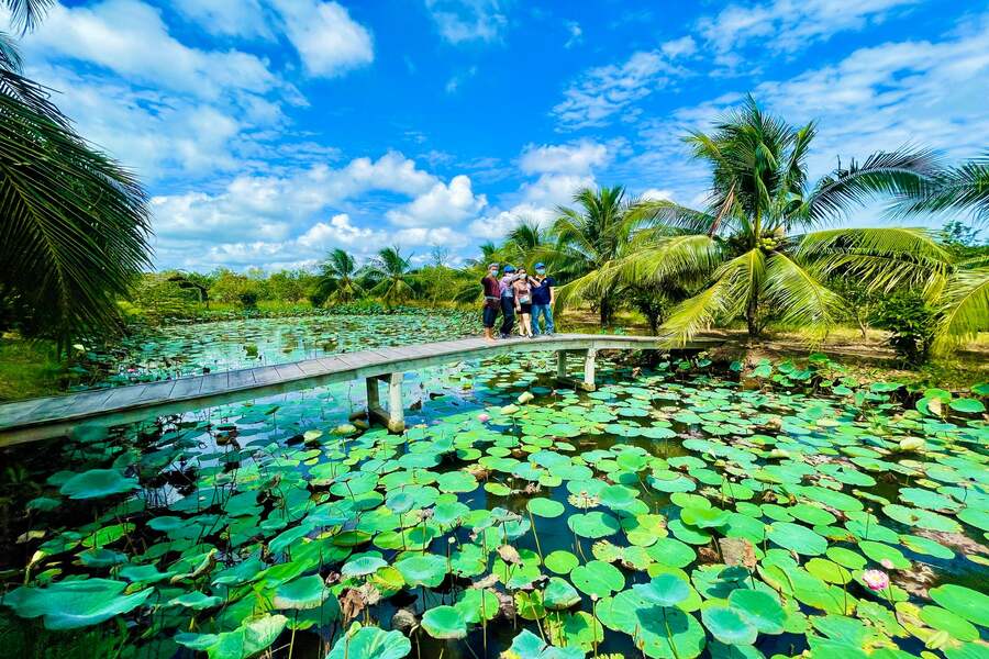 Beautiful scenery at Hai Van Farmstay Tourist Area - Vam Ho Bird Sanctuary (Ba Tri District, Ben Tre). Source: Thanh nien