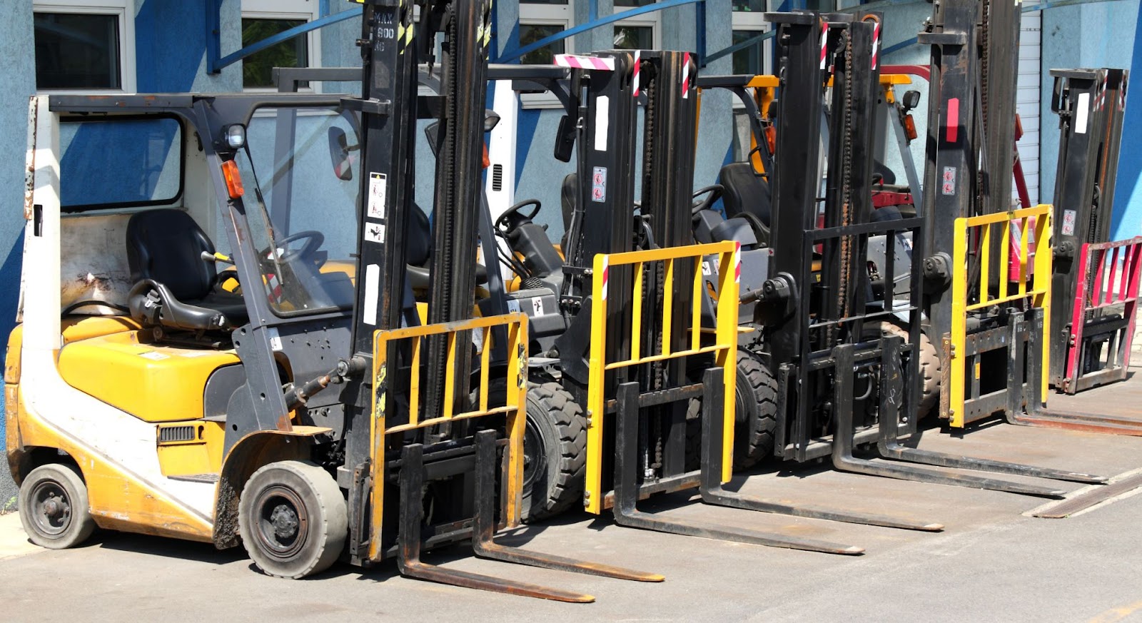 Choosing the Right Forklift for Your Needs