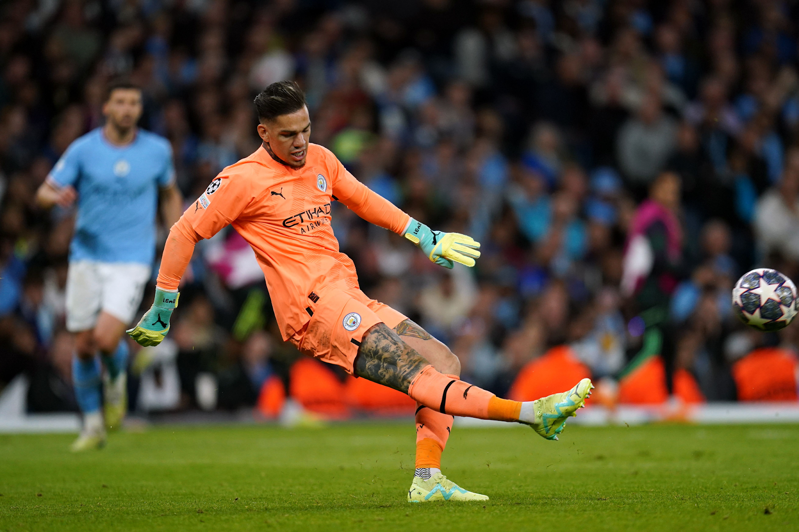 Ederson Moraes: Ngôi sao sáng giá của Manchester City