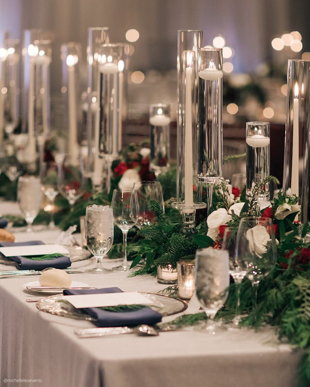 winter wedding decorations table setting michelleleoevents