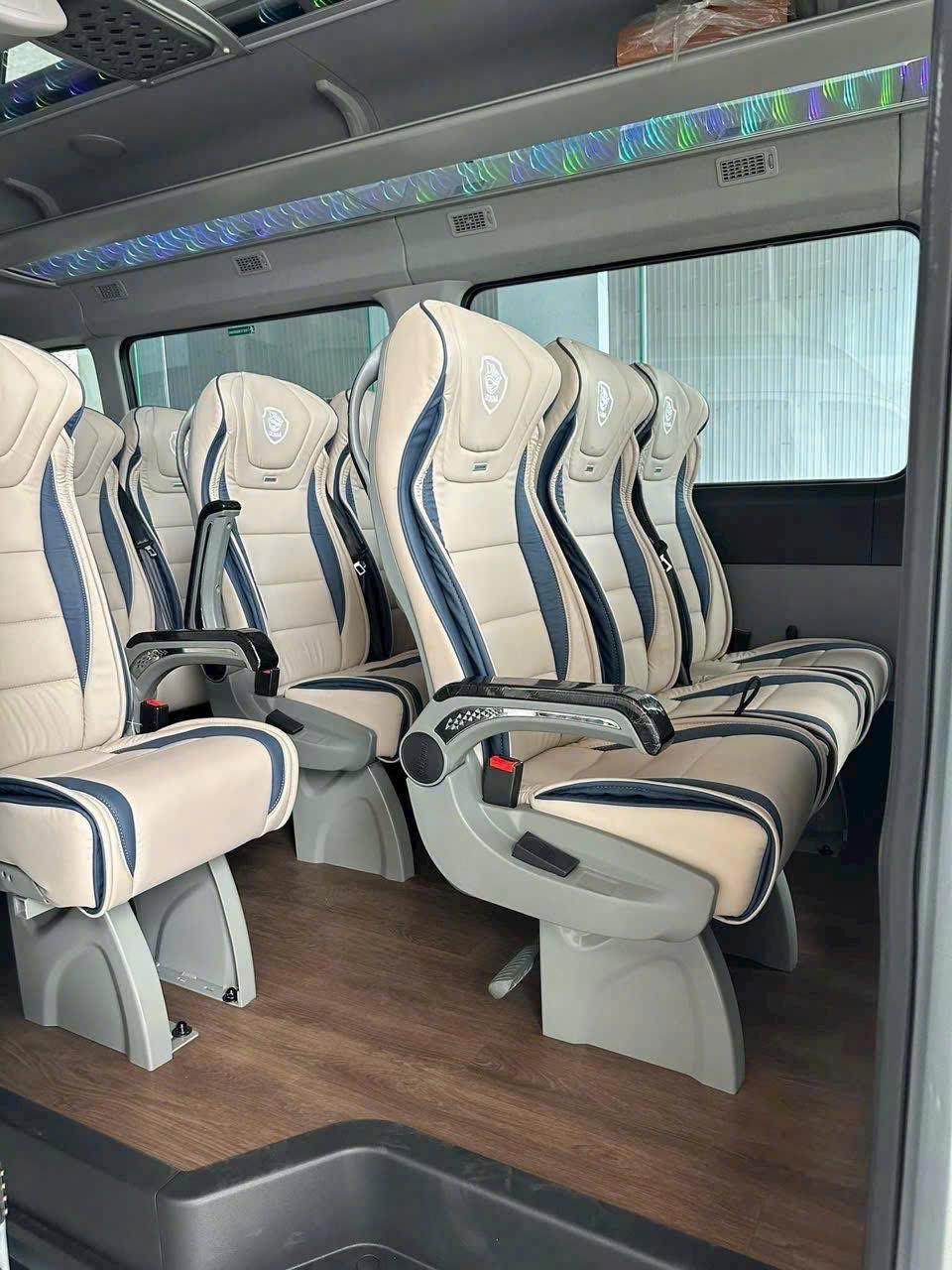Nội thất Hyundai Solati