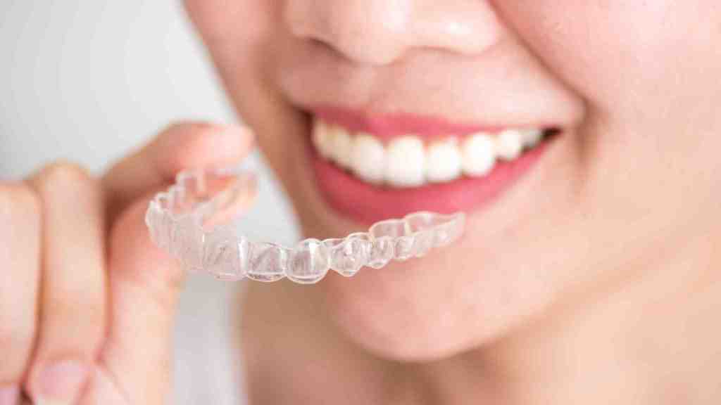 This image has an empty alt attribute; its file name is orthodontiste-a-geneve-e28093-des-soins-experts-pour-tous-les-ages.jpg