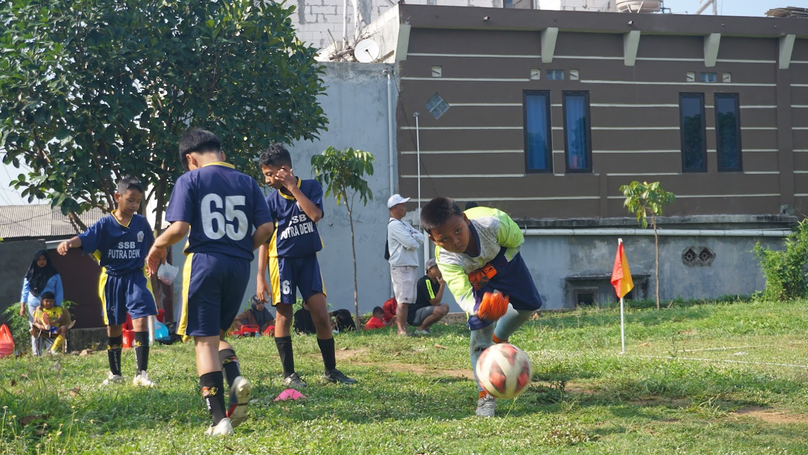 Sekolah Sepak Bola Malang