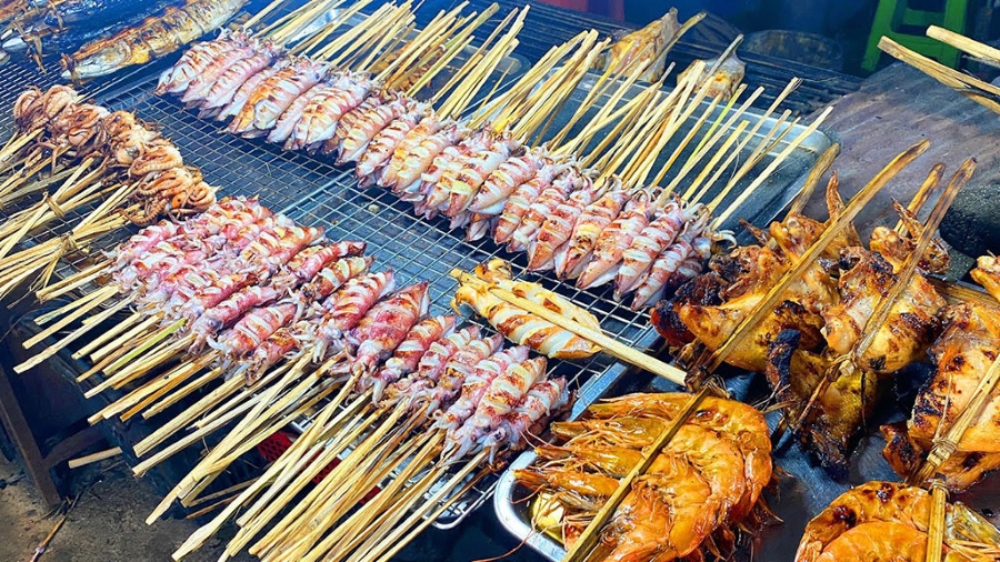 Cambodian street food has been influenced by neighboring countries