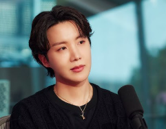 This contains an image of BTS J-Hope