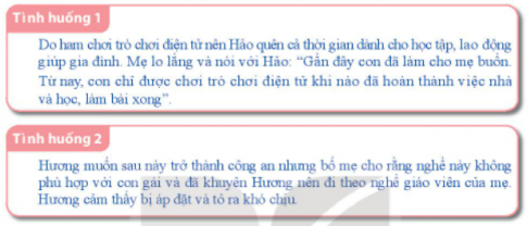 BÀI 3. LẮNG NGHE TÍCH CỰC Ý KIẾN NGƯỜI THÂN TRONG GIA ĐÌNHHoạt động 1: Tìm hiểu về sự lắng nghe tích cực ý kiến của người thân trong gia đìnhCâu 1: Thảo luân về tình huống dưới đây:- Nhận xét về thái độ và cách tiếp nhận ý kiến của bạn Hiếu.- Nên thể hiện sự lắng nghe tích cực trong tình huống như thế nào?- Ý nghĩa của việc lắng nghe tích cực từ các thành viên trong gia đình?Đáp án chuẩn:Hiếu thiếu tôn trọng khi tiếp nhận ý kiến:- Không nhìn bố mẹ, cãi lại khi chưa nghe xong.- Thể hiện thái độ thiếu tôn trọng, thờ ơ, không quan tâm.Câu 2: Chia sẻ thêm những tình huống mà em biết về việc lắng nghe tích cực khi tiếp nhận ý kiến đóng góp và chia sẻ từ các thành viên trong gia đình.Đáp án chuẩn:- Chú ý lắng nghe khi mẹ góp ý về việc dọn vệ sinh phòng riêng.- Nhìn thẳng vào người lớn, giữ thái độ bình tĩnh khi lắng nghe người khác.- Sẵn sàng sửa các thói quen xấu khi thầy cô, bạn bè góp ý.Câu 3: Thảo luận về yêu cầu lắng nghe tích cực khi tiếp nhận những ý kiến đóng góp và chia sẻ từ các thành viên trong gia đình.Đáp án chuẩn:- Tập trung: Dừng việc, chú ý, nhìn người nói.- Thái độ: Chăm chú, nghiêm túc, tôn trọng.- Phản hồi: Trả lời, hỏi, thể hiện tin tưởng.Hoạt động 2: Sắm vai thể hiện cách lắng nghe tích cực