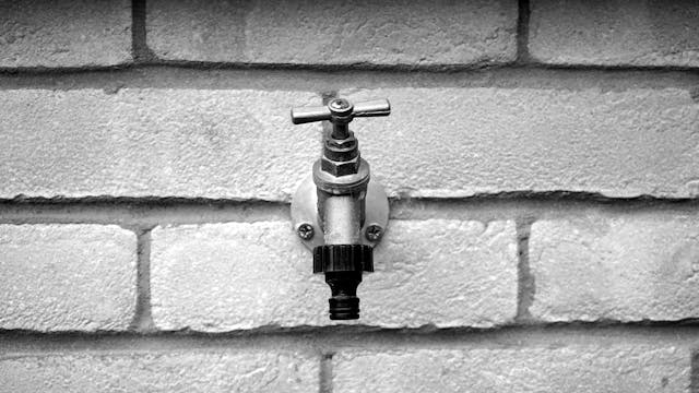 Outdoor faucet