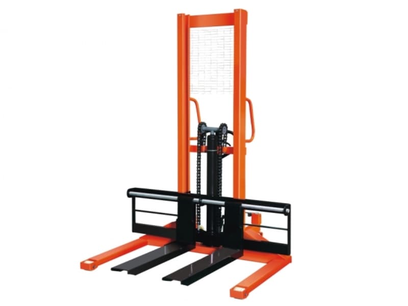 Thông tin cơ bản về xe nâng tay cao chân rộng Thông tin cơ bản về xe nâng tay cao chân rộng