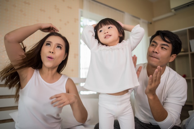 Parenting Tips for Raising Happy, Confident Kids