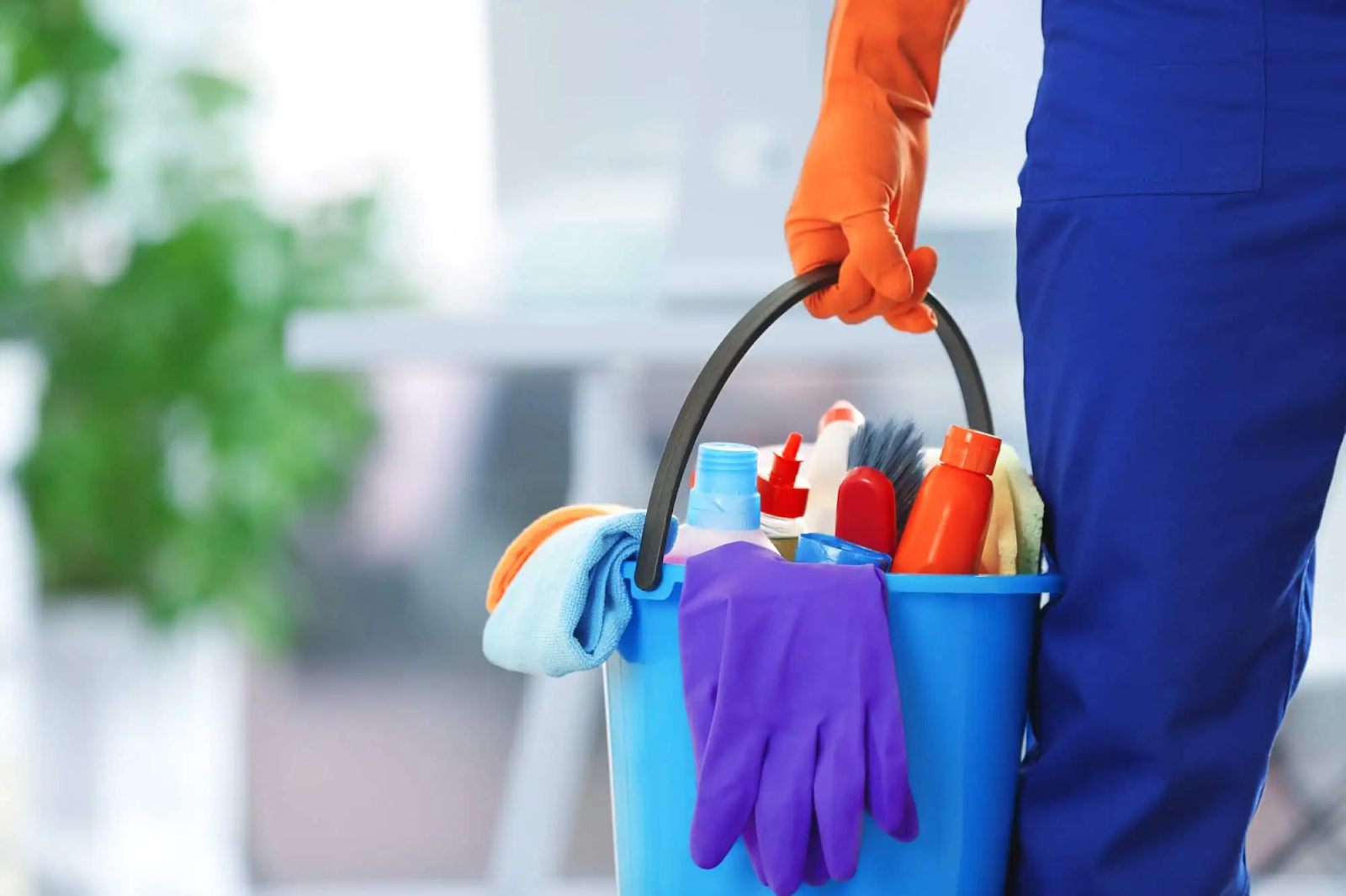 Top 5 Benefits of Hiring a House Cleaning Service