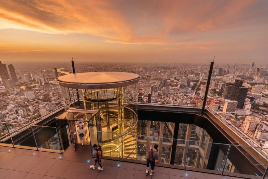 From here, you can enjoy panoramic views of Bangkok city at sunset. 