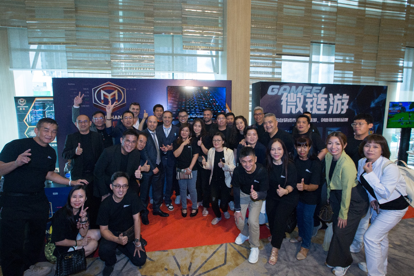 A group of people posing for a photo

AI-generated content may be incorrect.