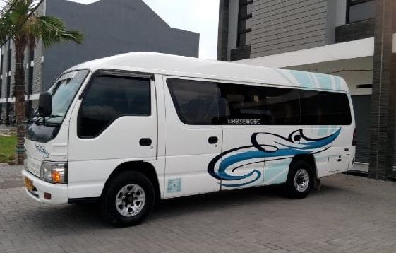 Kelebihan Sewa Mobil Elf Dibandingkan Minibus