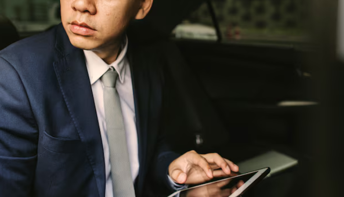 Examine Wealth Concentration