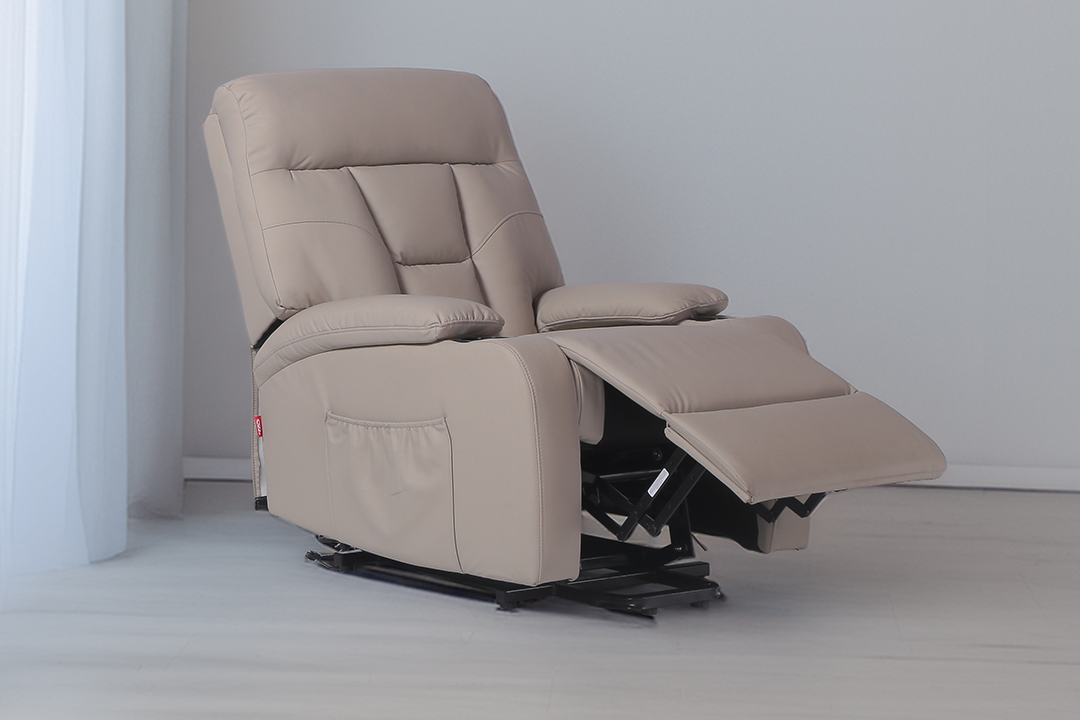Celebrate Dad in Comfort: The Perfect Recliner for Every Kind of Father