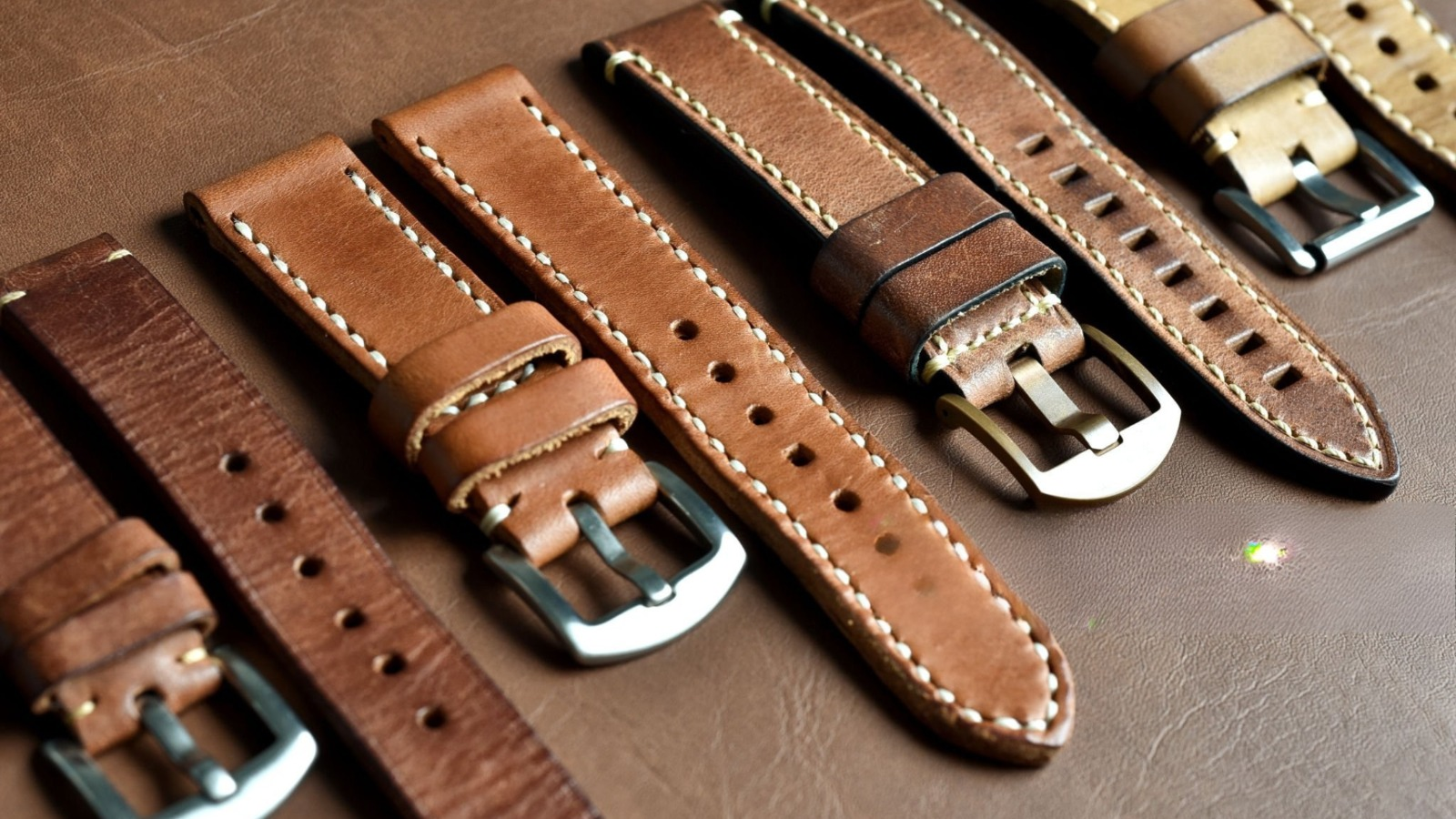 Types of Vintage Leather Watch Straps-The Charm of Vintage Leather Watch Straps