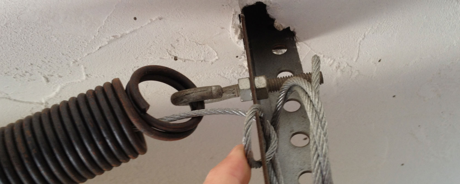 how to replace garage door cables