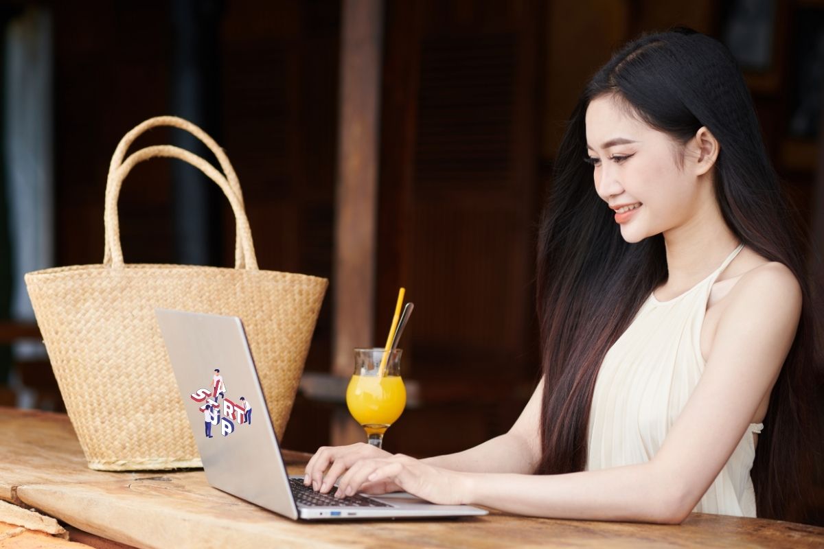 10 Ways a Blog Can Skyrocket Your Solopreneur Business