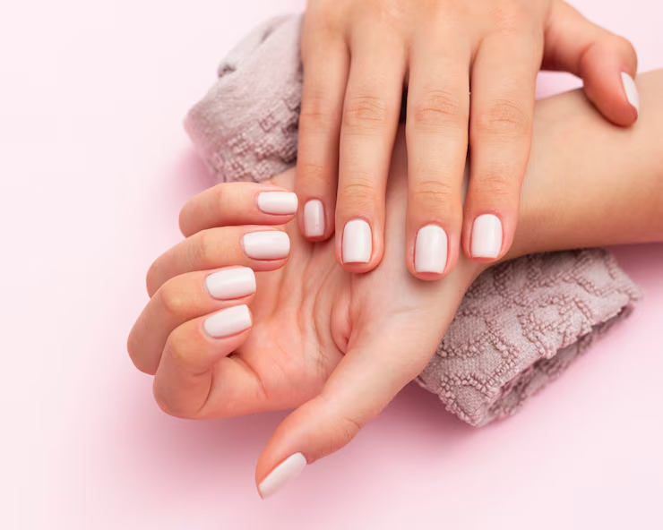 Top 10 Nail Salons Near Me (US) in 2024