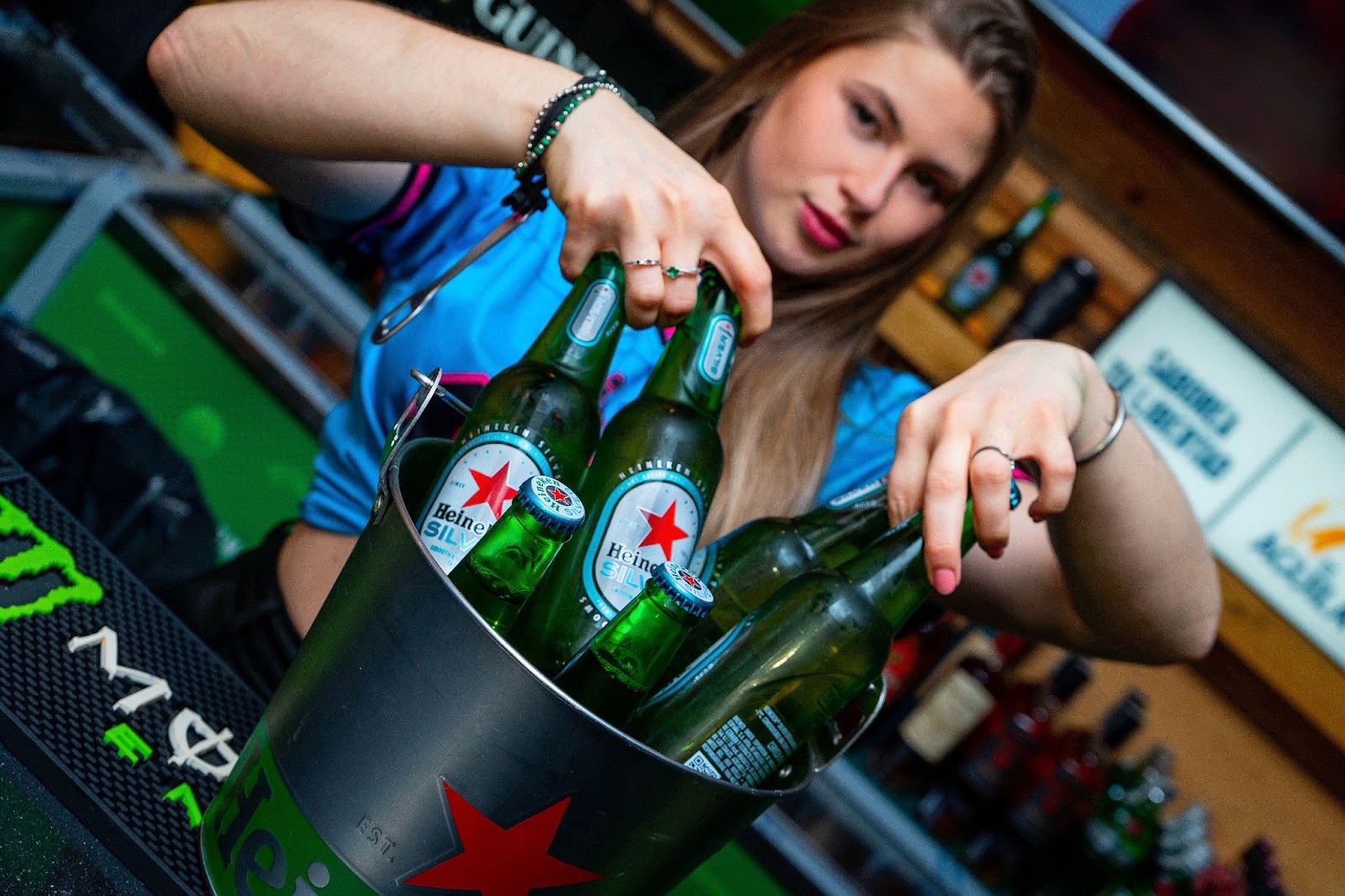 La mejor oferta de bebidas para que disfrutes viendo un partido