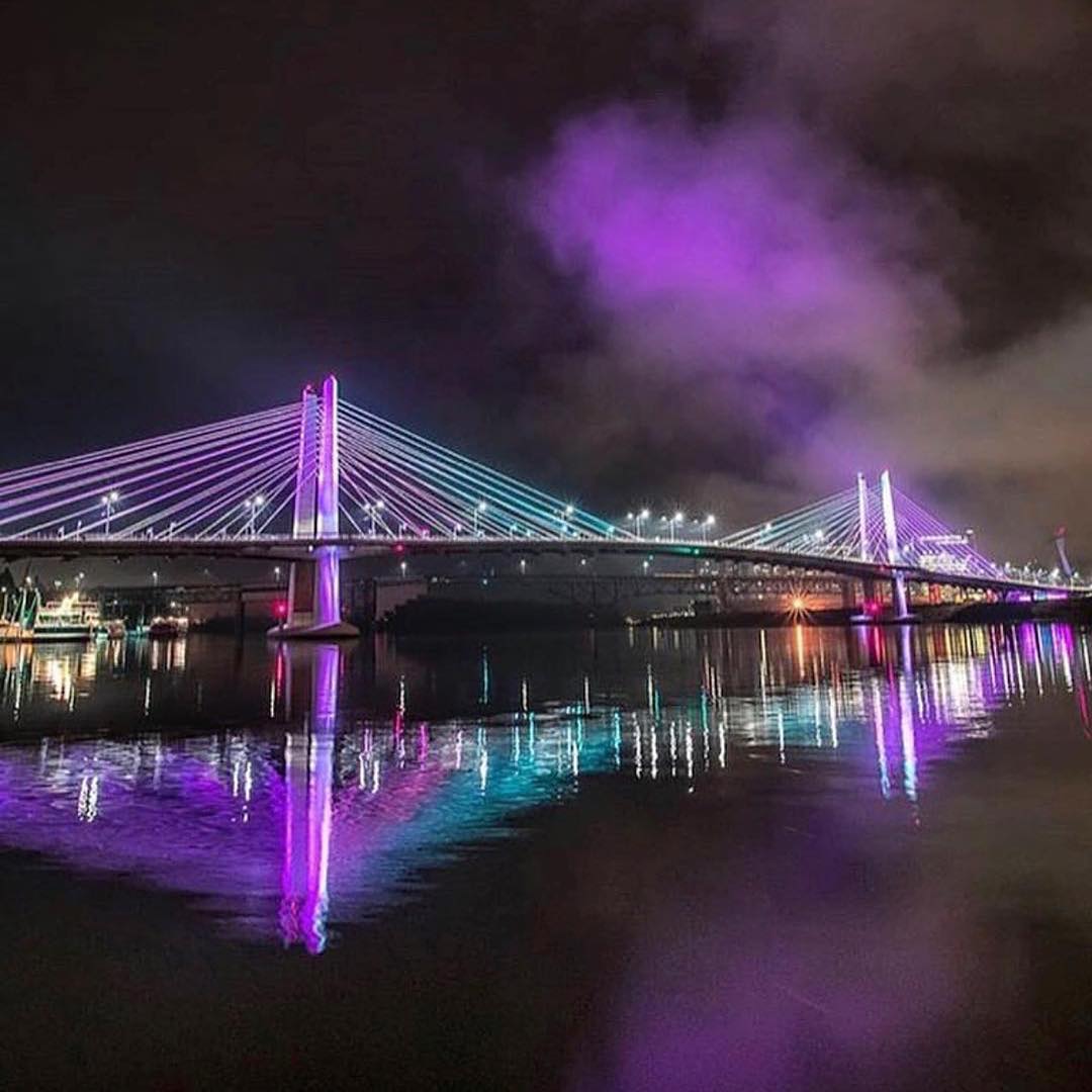 Across Tilikum Crossing
