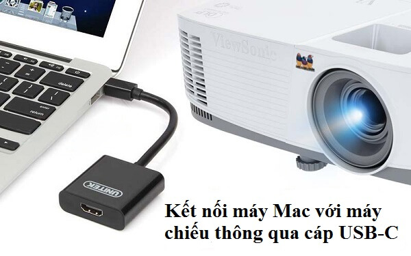 Sử dụng dây cáp USB-C cắm vào cổng kết nối trên MacBook