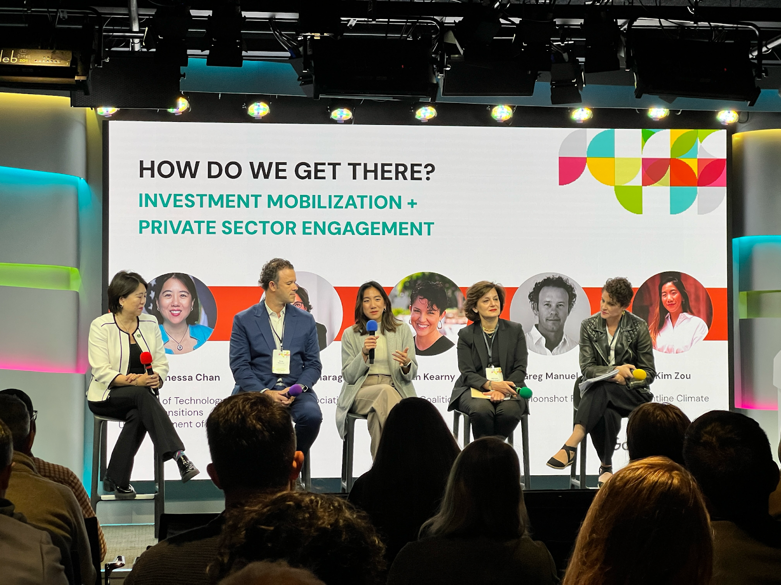 Kim speaking at Google & DOE Commercialization event on how to mobilize private sector engagement. Photo via Charles Bondu.