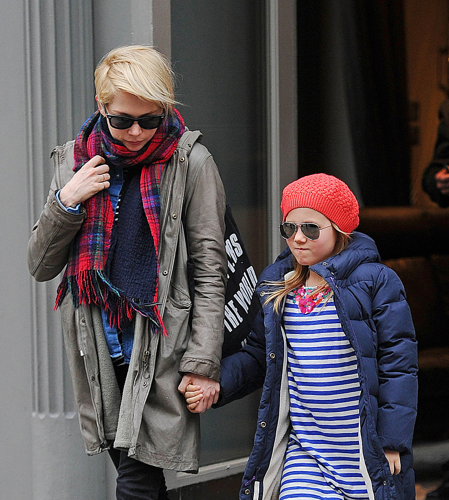 Michelle Williams et sa fille Matilda Ledger, le 6 mars 2013 à New York.