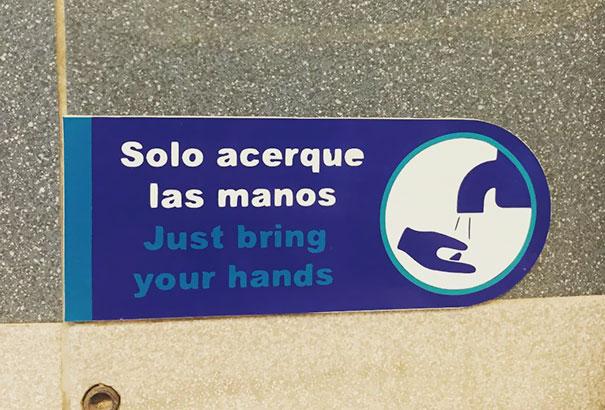 Wrong translated spanish sign 