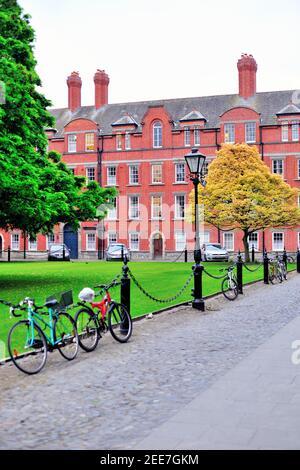 Trinity College sur College Green dans le centre-ville de Dublin Irlande  Photo Stock - Alamy