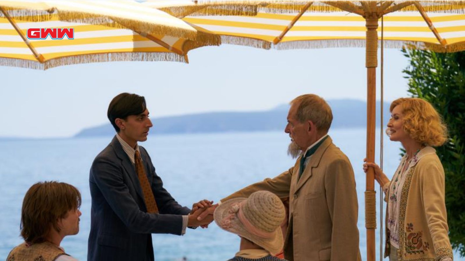 Natascha McElhone as Bella Ainsworth and David Schofield as George Livesey in Hotel Portofino Season 3