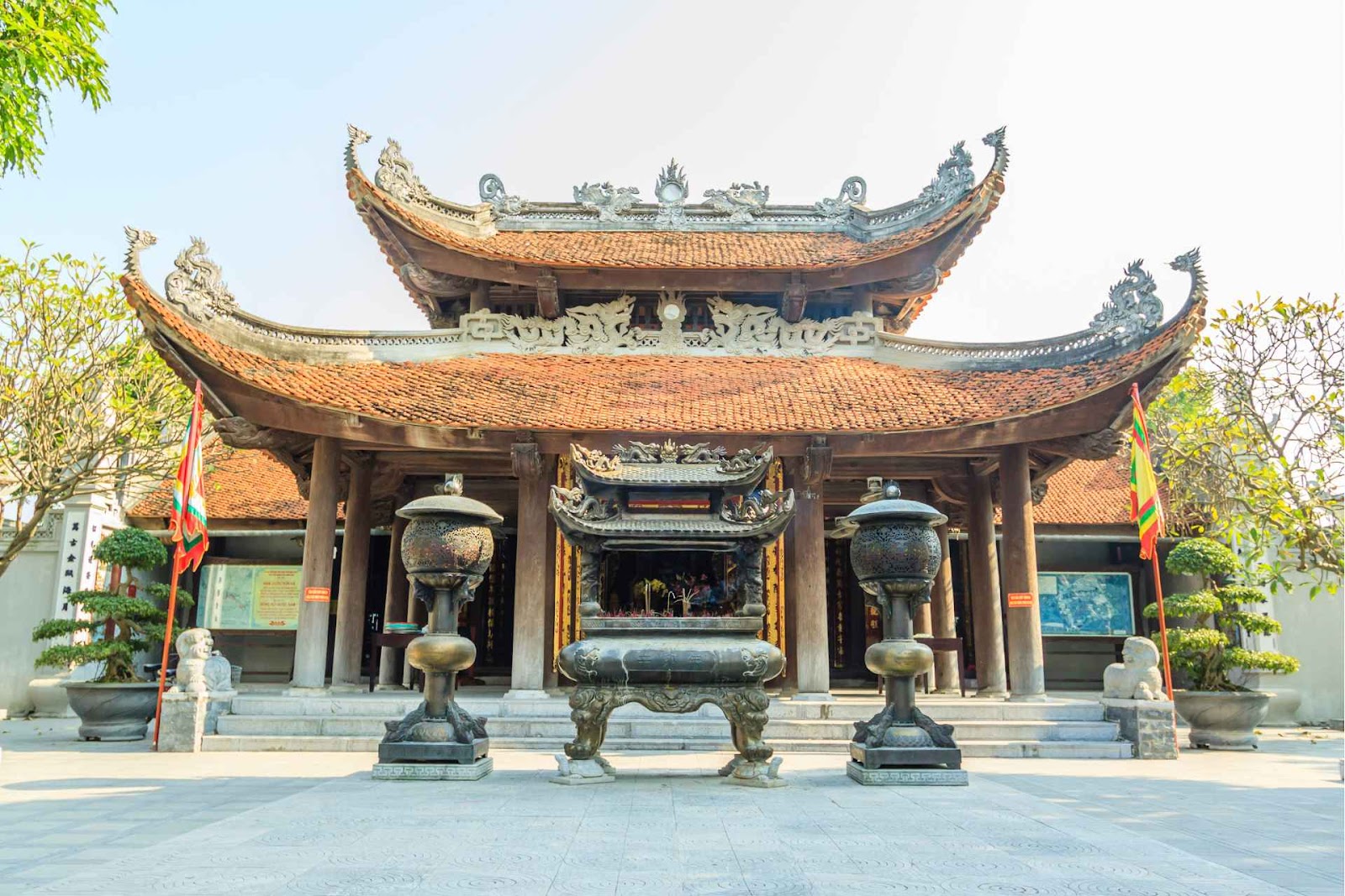 temple in vietnam