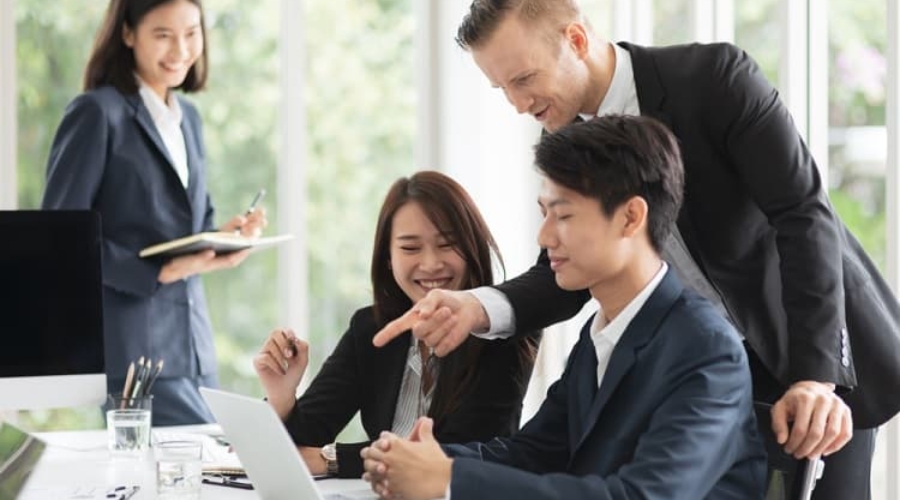 Energetic, persuasive team member in DISC modelEnergetic, persuasive team member in DISC model