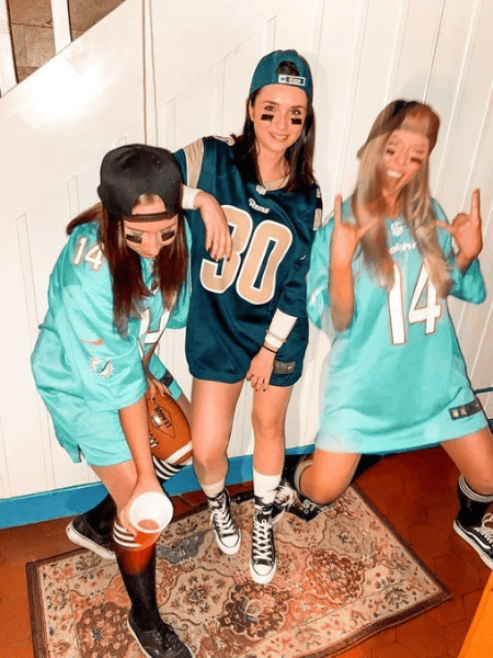 63 HOTTEST Halloween Costumes for Teenage Girls That'll Definitely Make a statement