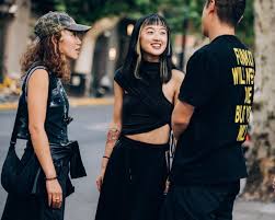 Shanghai’s Spring Fashion Bold colors and patterns