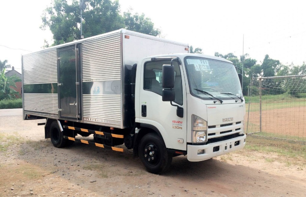 Giá Xe Tải Isuzu 3.5 Tấn