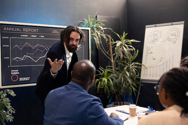 How to Make Sense of Financial News Reports