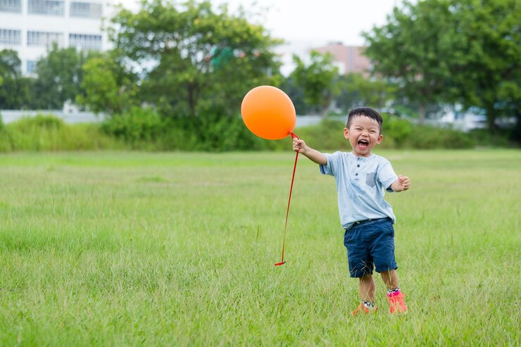 Kegiatan Menangkap untuk Anak 2-5 Tahun - Menangkap Balon