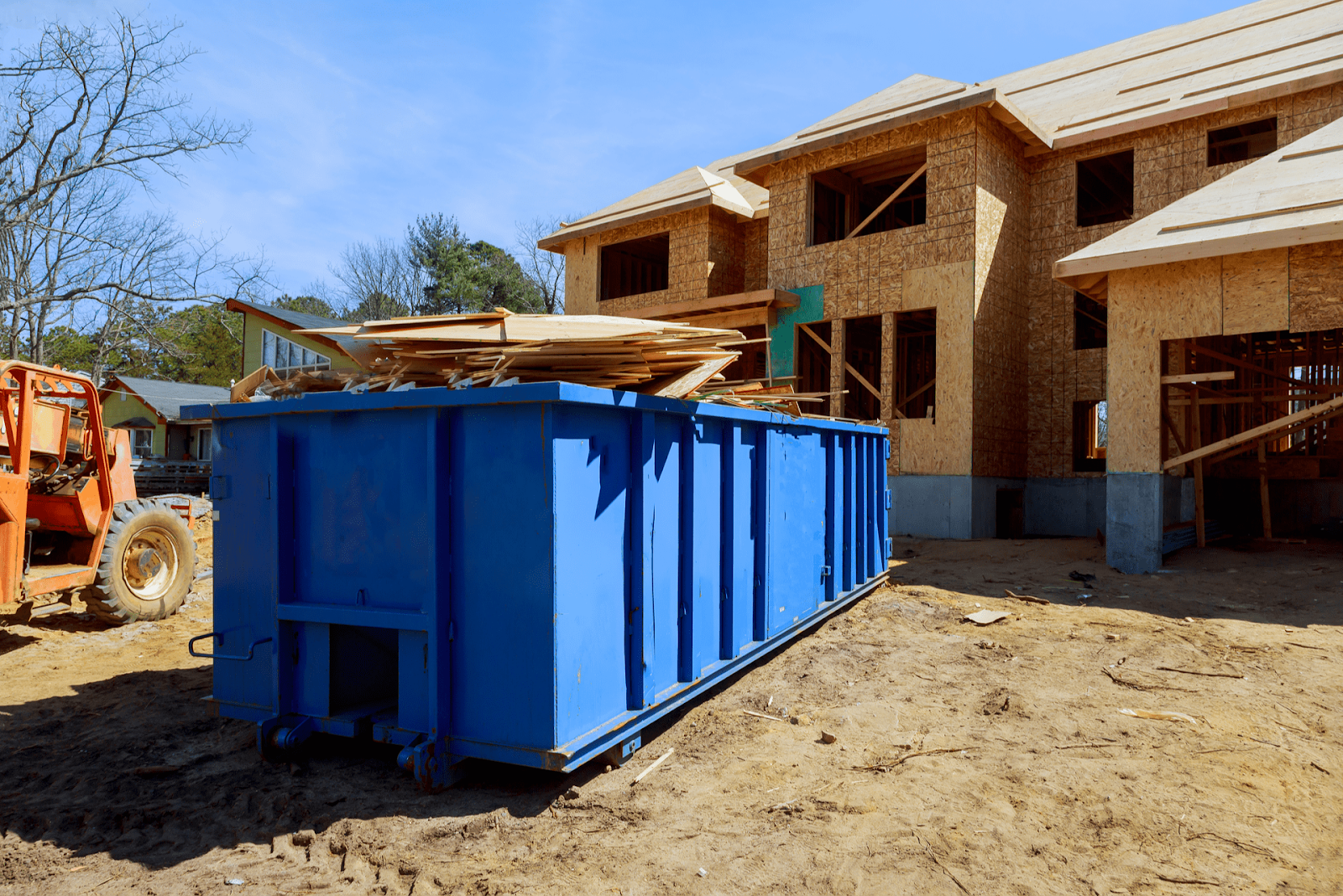 The Benefits and Applications of Roll Off Dumpsters