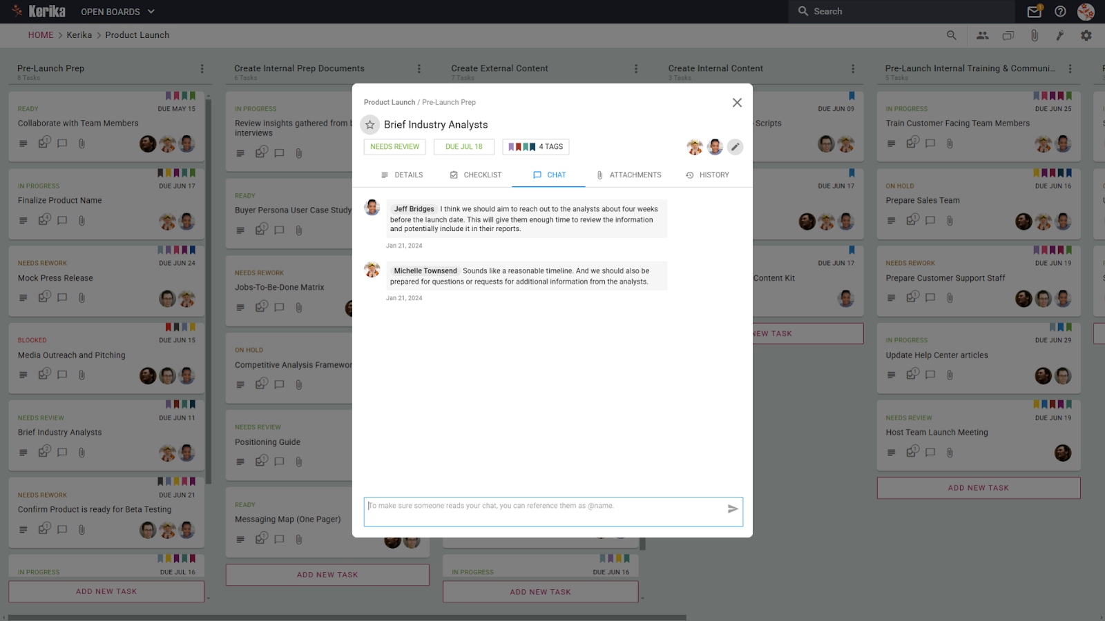 Funcția de chat a lui Kerika, permițând comunicarea concentrată și directă legată de sarcini. Această imagine arată cât de ușor este să păstrezi toate conversațiile, feedback-ul și actualizările legate de o anumită sarcină în fila sa dedicată de chat. Experimentați o colaborare și comunicare simplificată cu Kerika și evitați confuzia.