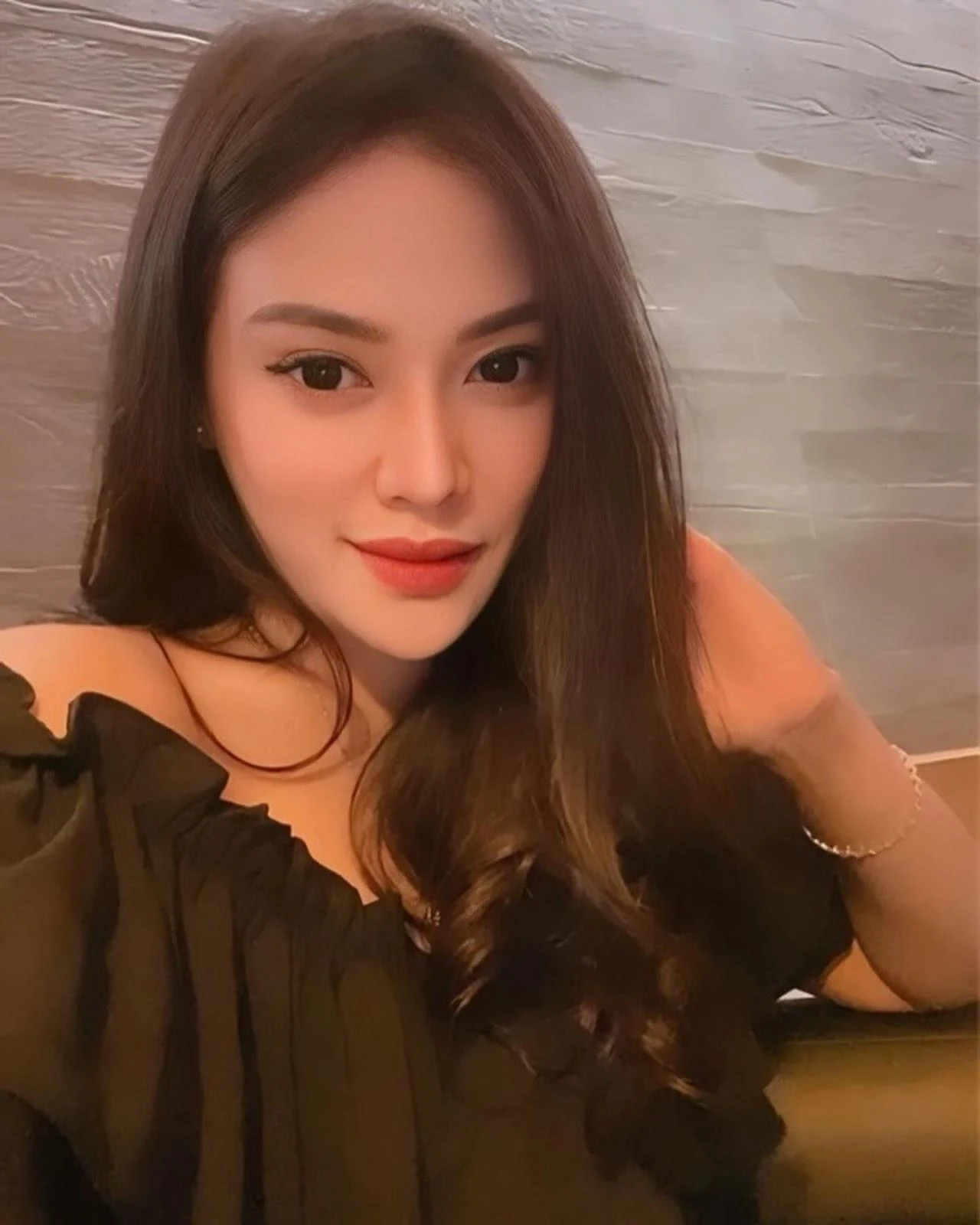 Wanita Cantik yang Membuatmu Tidak Bisa Berpaling, wanita cantik, tak bisa berpaling, cewek seksi